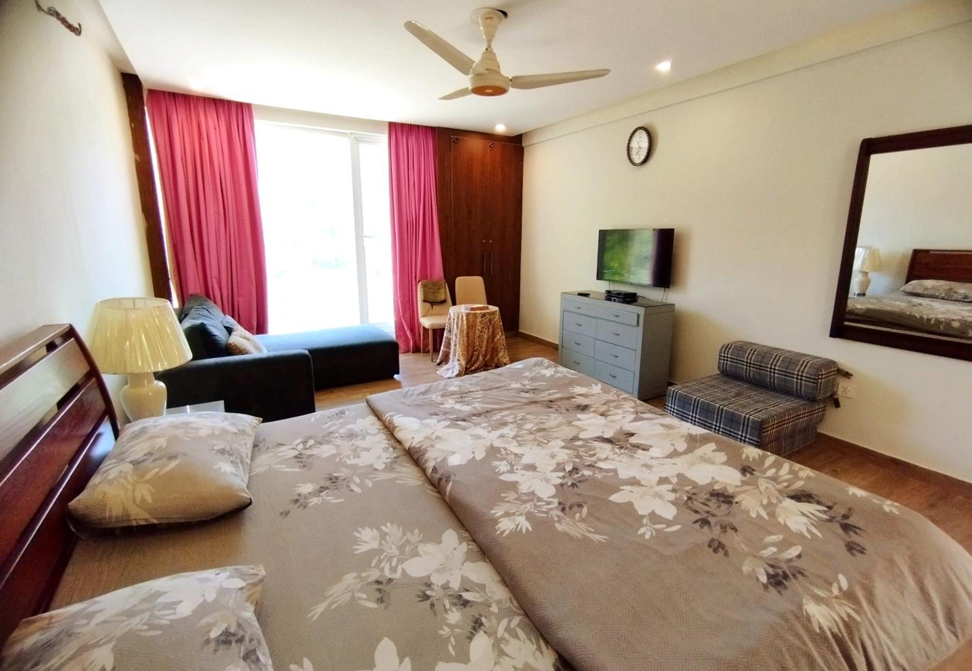 Midway Apartment Murree Exterior foto